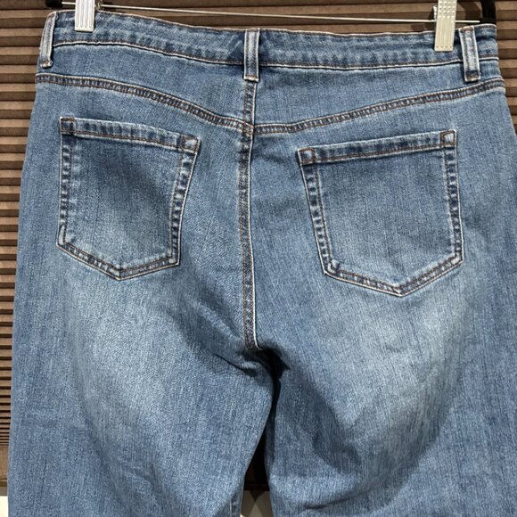 Style & CO Women Blue Curvy Capri Denim SZ: 12 - Picture 8 of 9